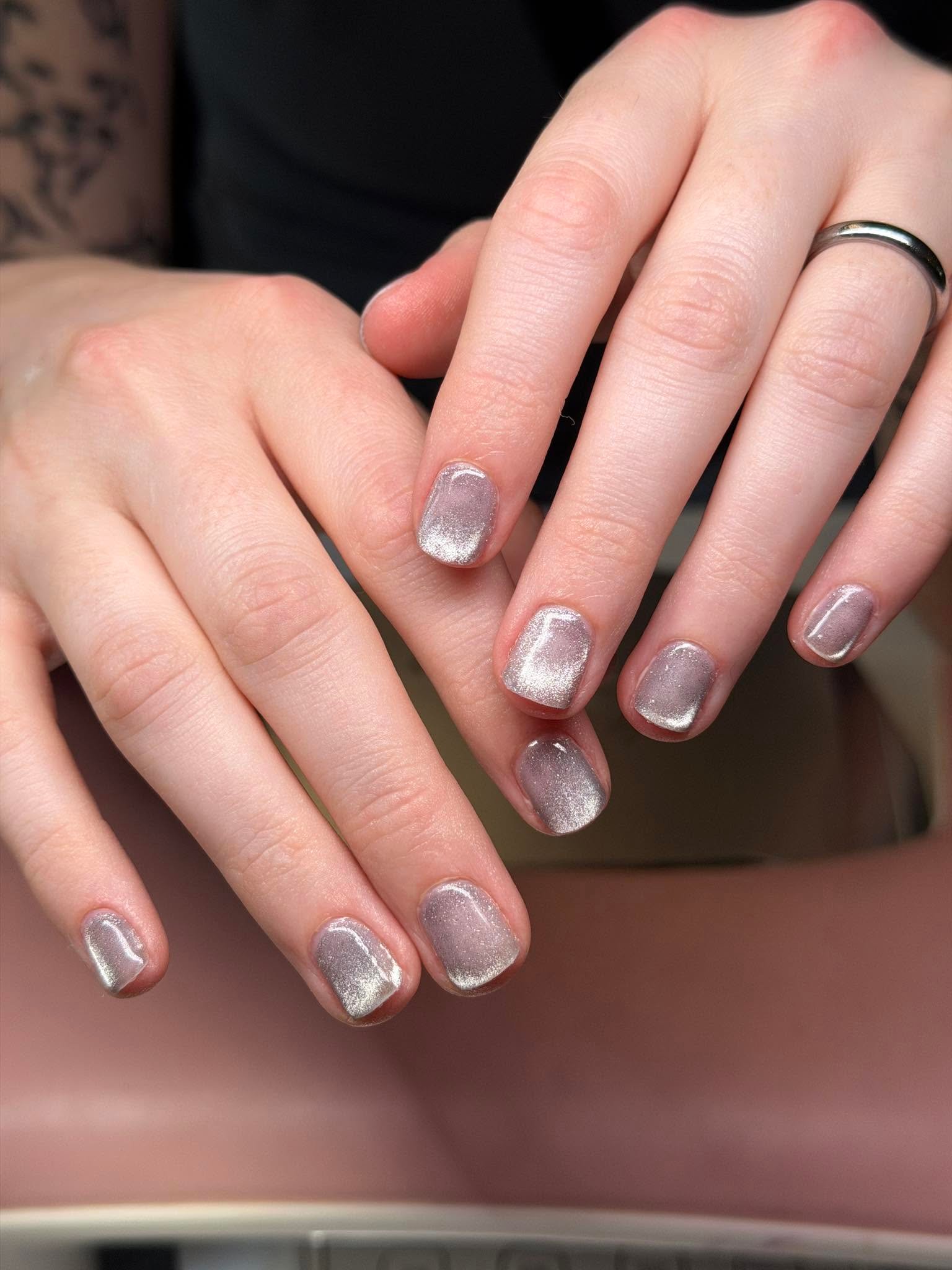 Cool grey-mauve shimmer solid manicure